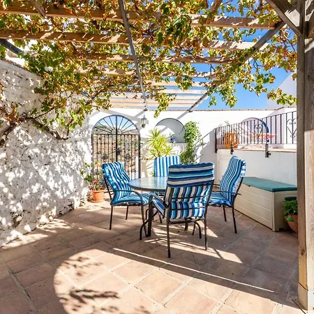 Rural Village With Amazing Views Holiday home *