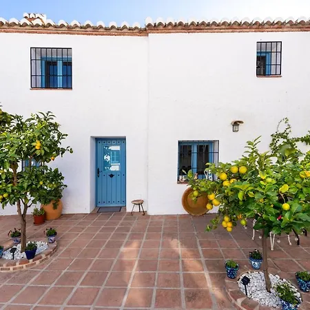 Rural Village With Amazing Views Holiday home *